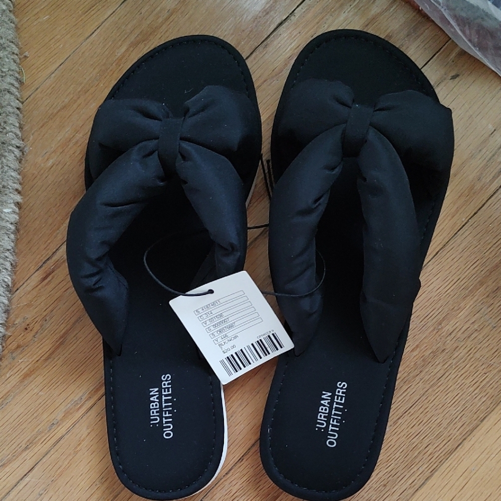 Urban Outfitters Black Knotted Strap Sandals